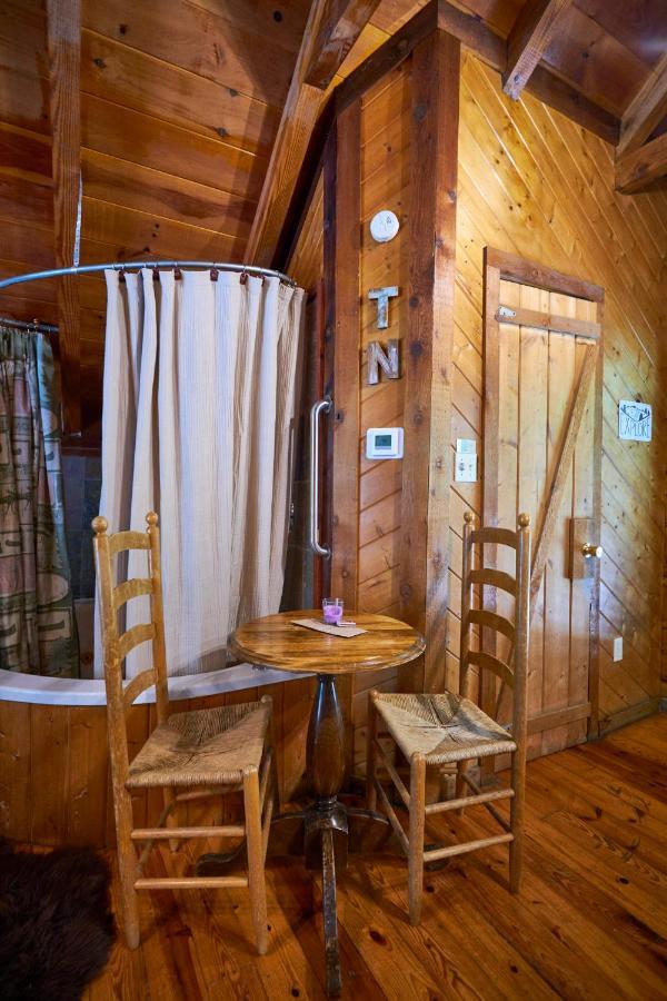 Gatlinburg Area Hottub Cabin - Ladyslipper Sevierville Esterno foto