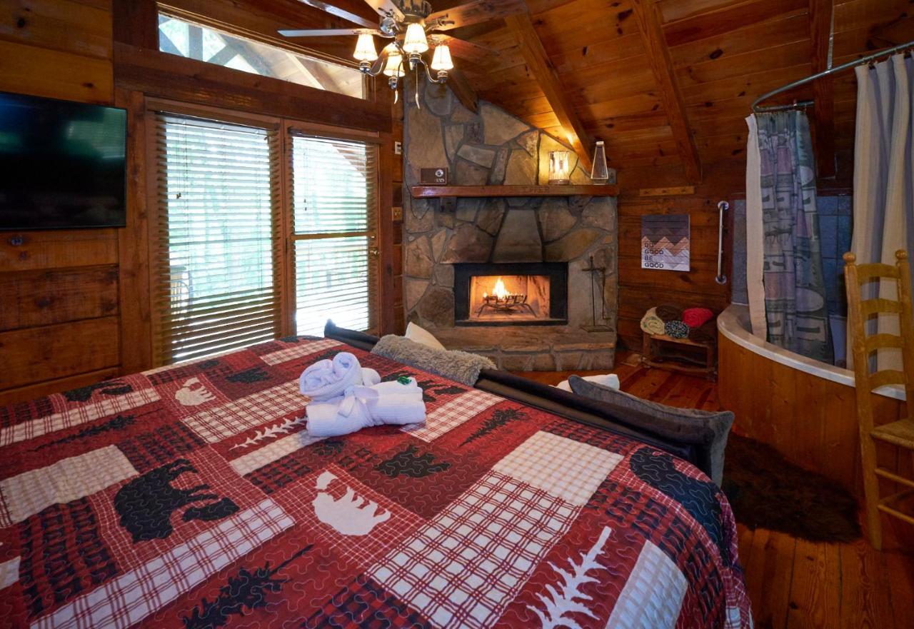 Gatlinburg Area Hottub Cabin - Ladyslipper Sevierville Esterno foto