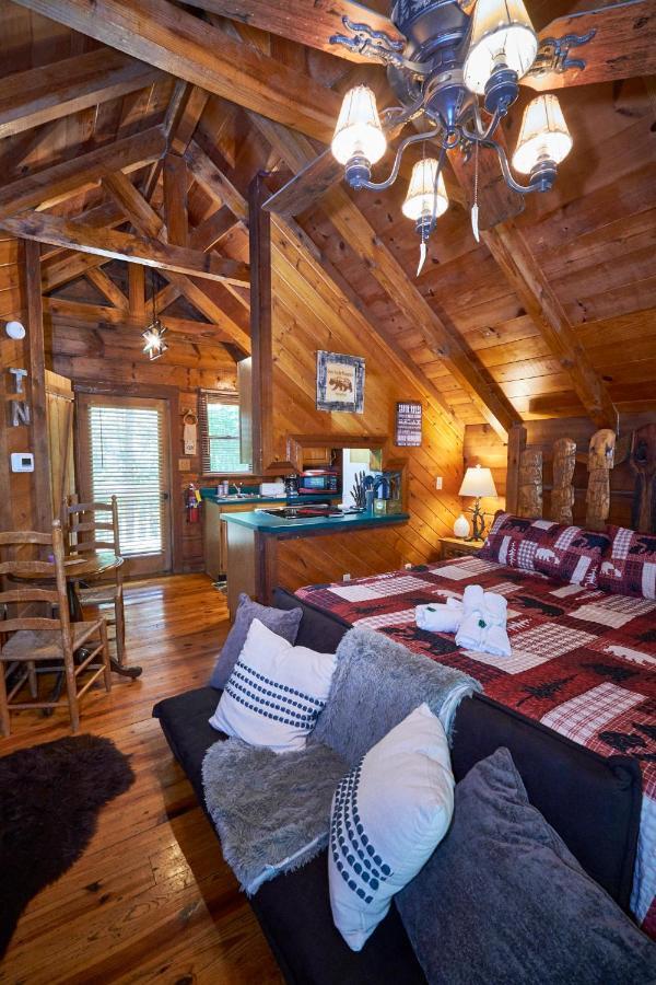 Gatlinburg Area Hottub Cabin - Ladyslipper Sevierville Esterno foto